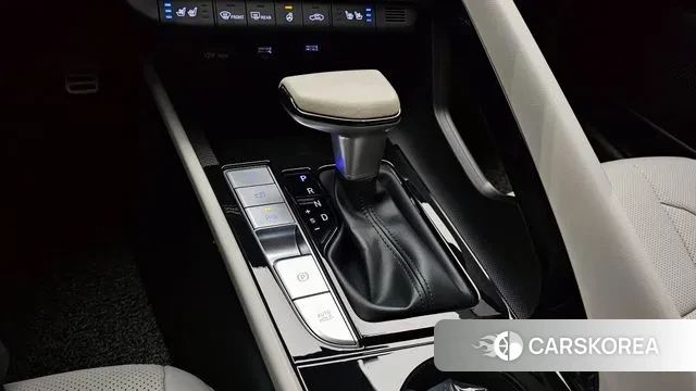 Hyundai Avante Hybrid (CN7) id 2890001 из Кореи 19