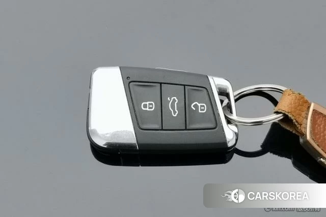 Volkswagen Passat id 4297766 из Китая 23