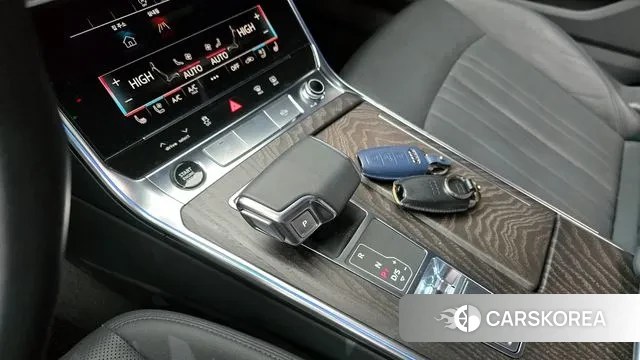 Audi A6 (C8) id 3630804 из Кореи 19