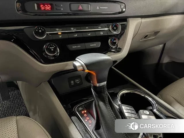 Kia The New Carnival id 3144654 из Кореи 17