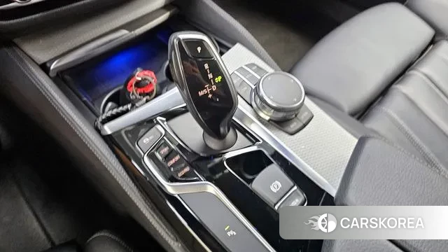 BMW 5 Series (G30) id 2986906 из Кореи 19