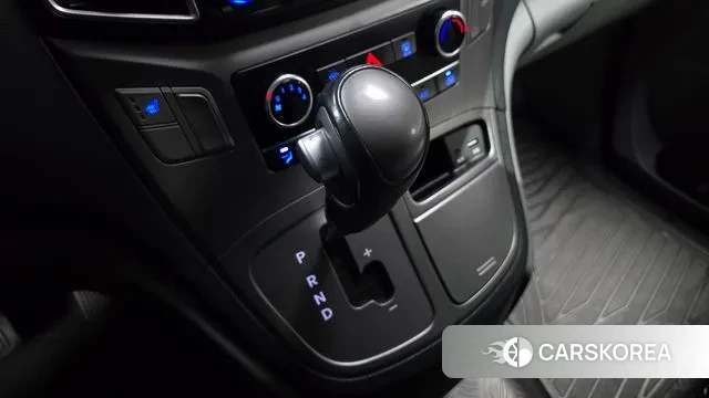 Hyundai The New Grand Starex id 3356896 из Кореи 19