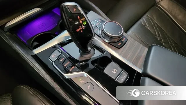 BMW 5 Series (G30) id 3695550 из Кореи 19