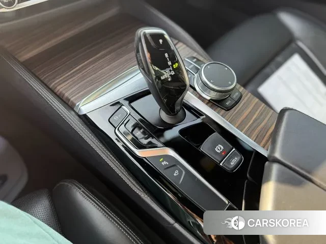 BMW 5 Series (G30) id 3593461 из Кореи 19