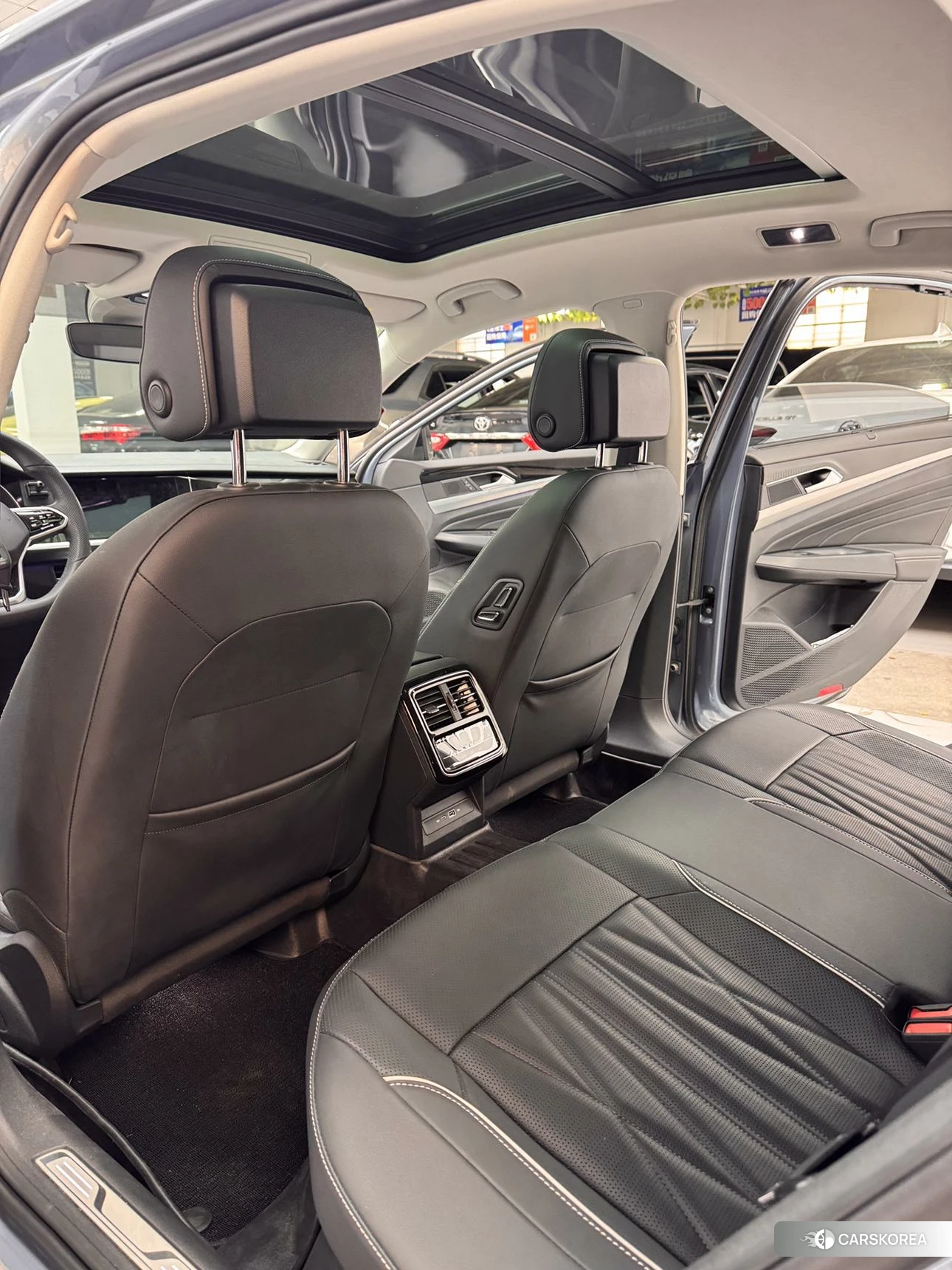 Volkswagen Passat id 4454344 из Китая 9