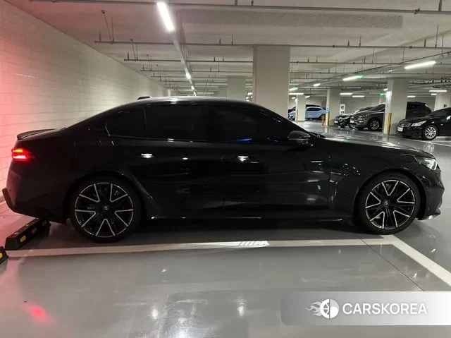 BMW M5 (G90) id 3277972 из Кореи 12