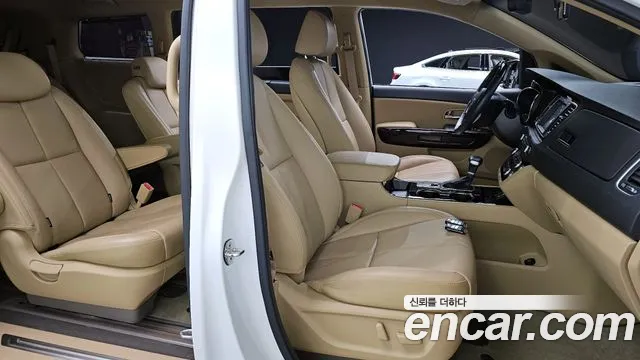 Kia The New Carnival id 2512951 из Кореи 19