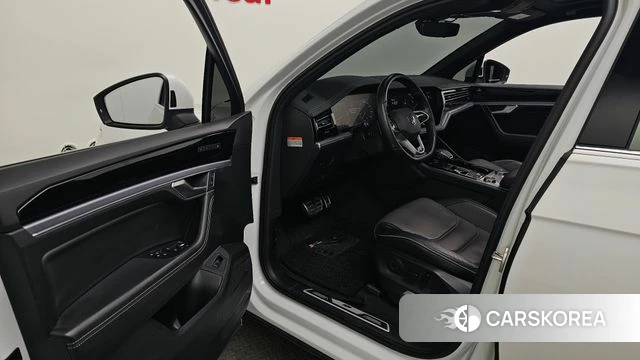 Volkswagen Touareg 3rd generation id 4708033 из Кореи 35