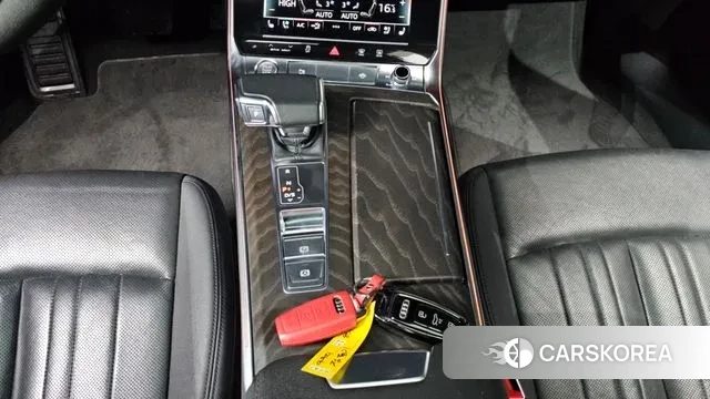 Audi A6 (C8) id 3621797 из Кореи 19