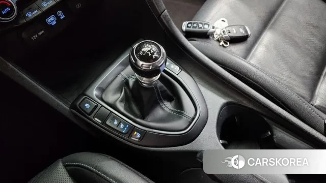 Hyundai Veloster (JS) id 3651581 из Кореи 19