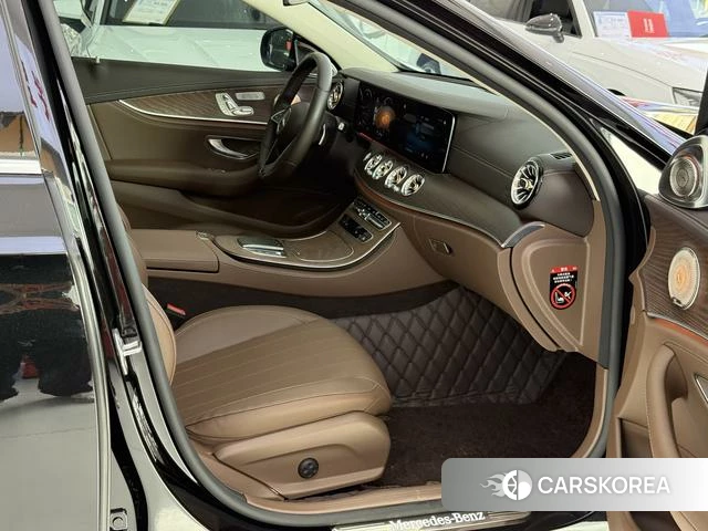 Mercedes-Benz E-class id 4275750 из Китая 18