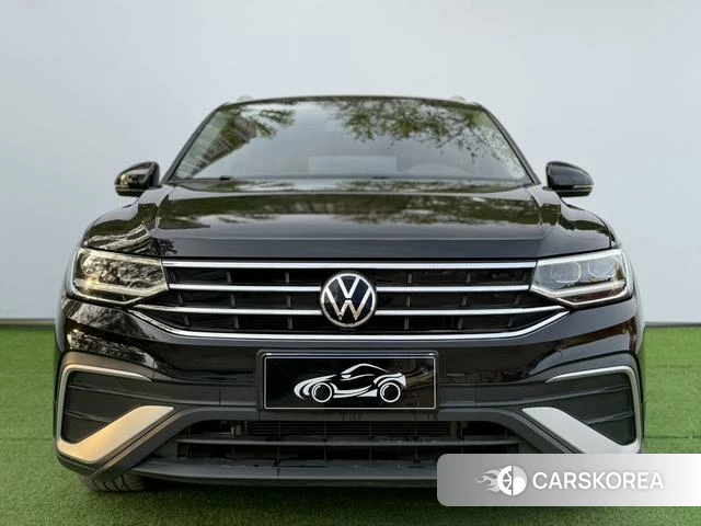 Volkswagen Tiguan L id 4313356 из Китая 9