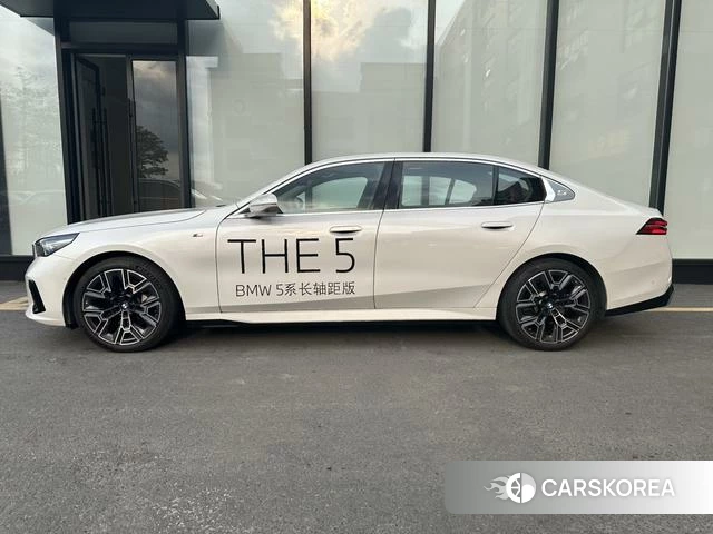 BMW 5 series id 4198836 из Китая 13