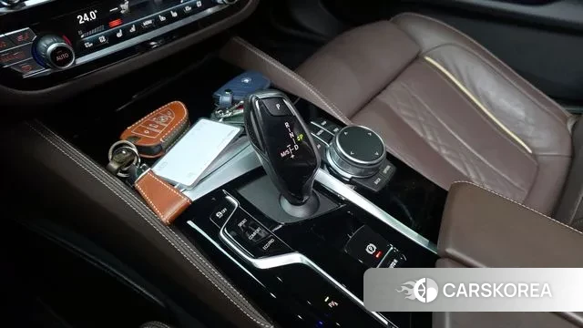 BMW 5 Series (G30) id 3457880 из Кореи 19