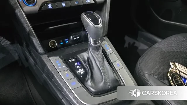 Hyundai Avante AD id 3761314 из Кореи 19