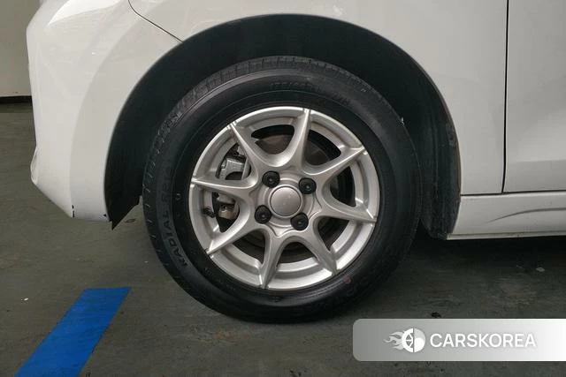 Roewe CLEVER id 4234839 из Китая 16