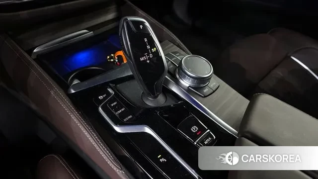 BMW 5 Series (G30) id 3012792 из Кореи 19