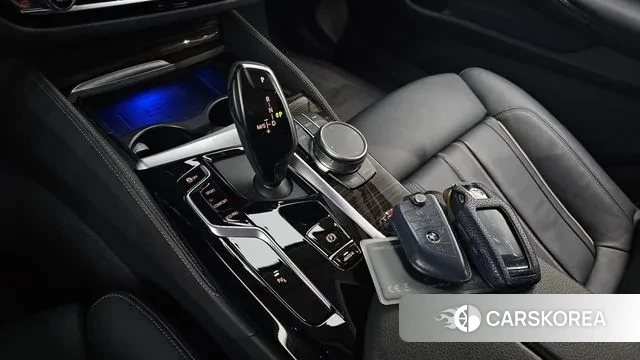 BMW 5 Series (G30) id 3427089 из Кореи 19