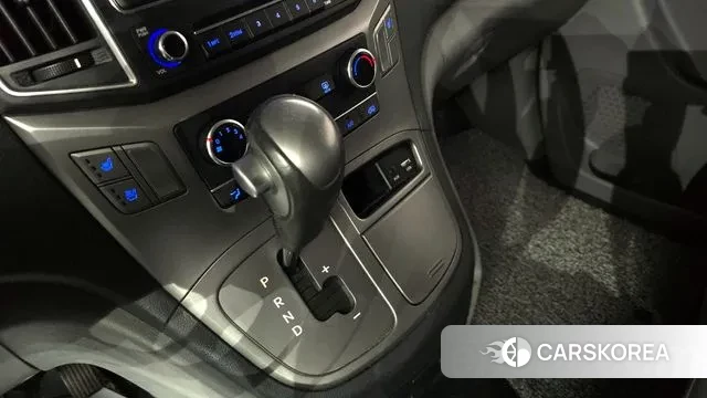 Hyundai The New Grand Starex id 3429356 из Кореи 19