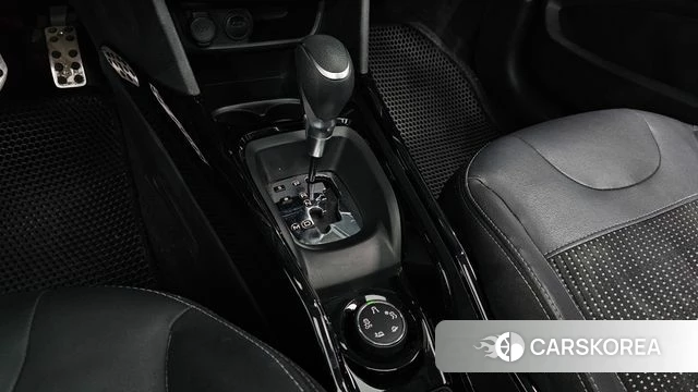 Peugeot 2008 id 3899466 из Кореи 19