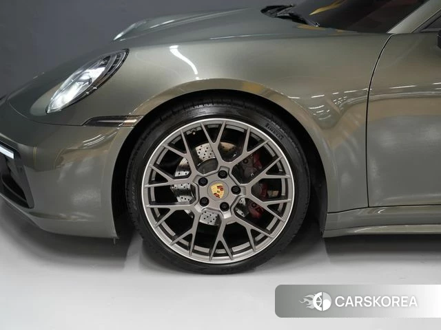 Porsche 911(992) id 3935964 из Кореи 19