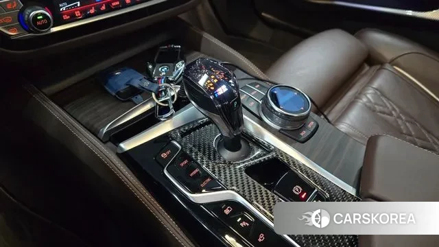 BMW 5 Series (G30) id 3059682 из Кореи 19