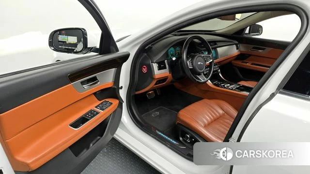 Jaguar XF (X260) id 3844836 из Кореи 19