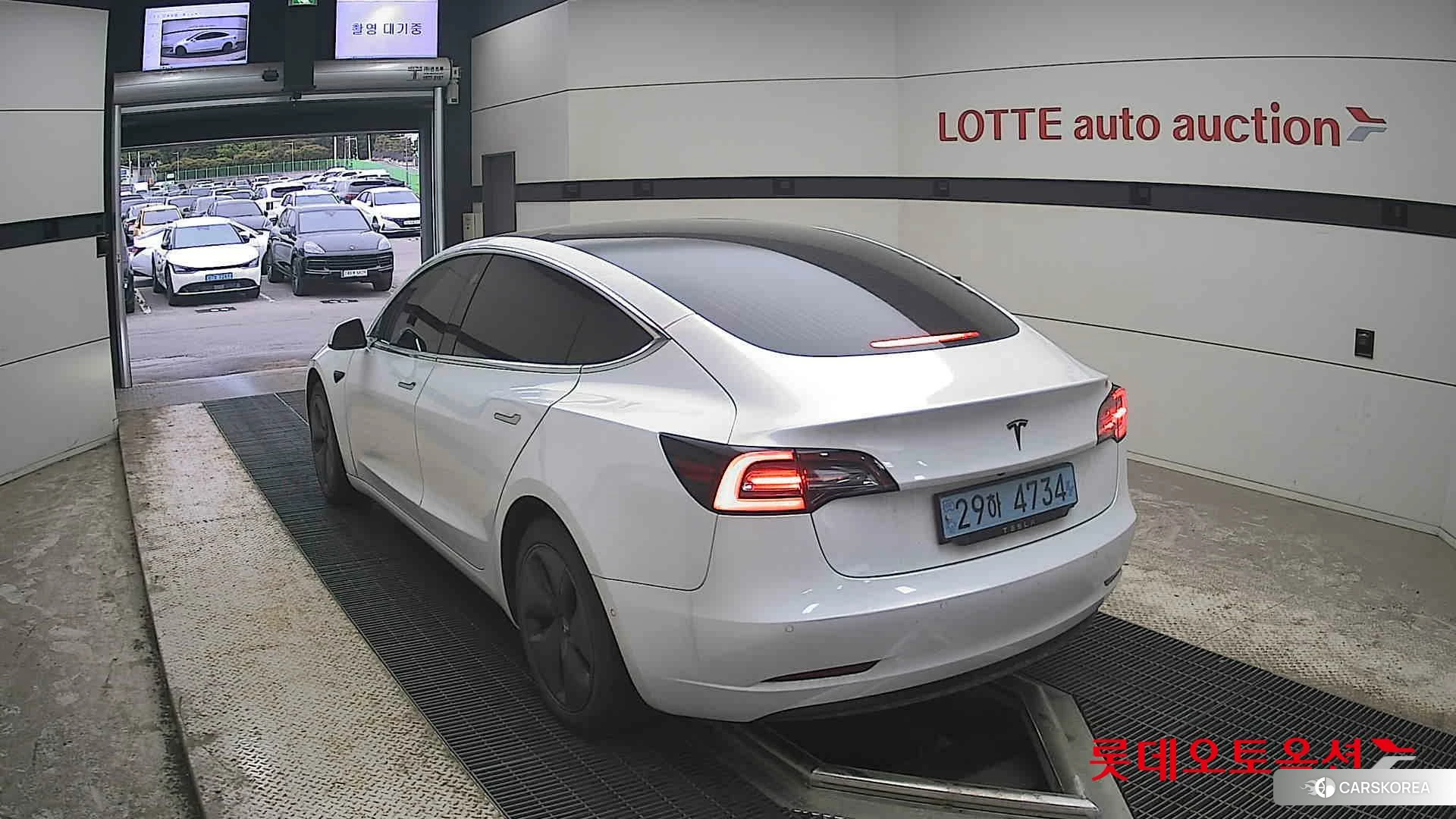Tesla Model 3 Standard Range Plus RWD id 4289296 из Кореи 36