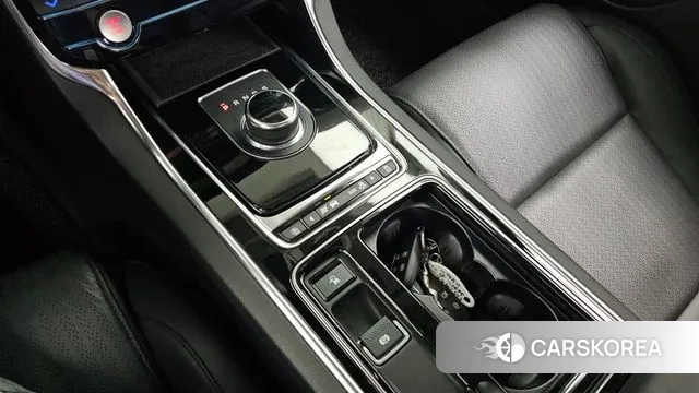 Jaguar XE id 3090803 из Кореи 19