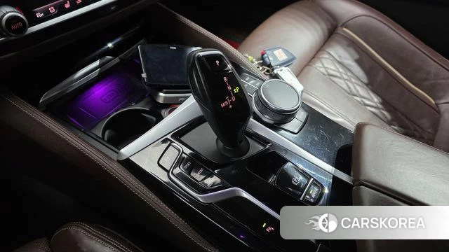 BMW 5 Series (G30) id 3859263 из Кореи 19