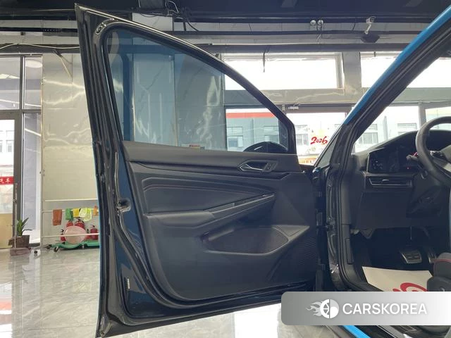 Volkswagen Golf GTI id 4297961 из Китая 25