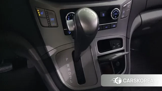 Hyundai The New Grand Starex id 3526190 из Кореи 19