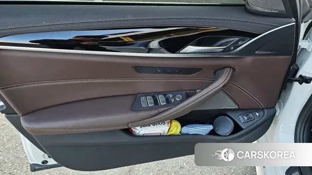 BMW 5 Series (G30) id 3529776 из Кореи 19