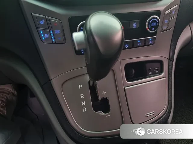 Hyundai The New Grand Starex id 3098275 из Кореи 19