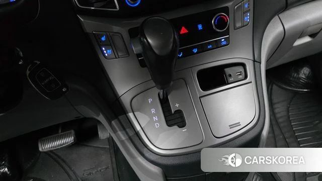 Hyundai The New Grand Starex id 3808283 из Кореи 19