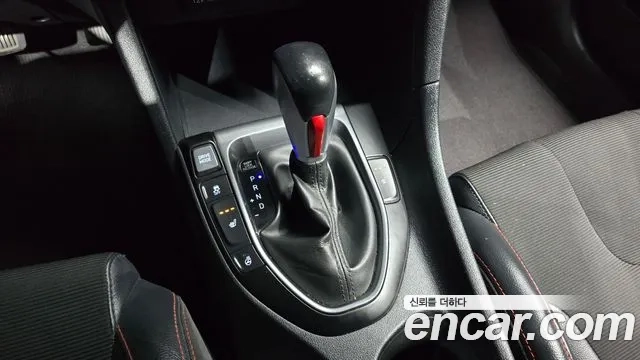 Hyundai Veloster (JS) id 2870563 из Кореи 19