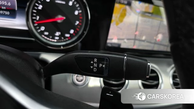 Mercedes-Benz E-Class W213 id 4672170 из Кореи 29