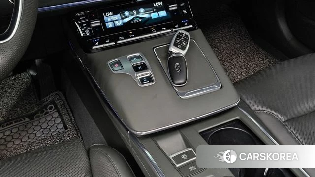 Hyundai The New Grandeur IG Hybrid id 4641221 из Кореи 19