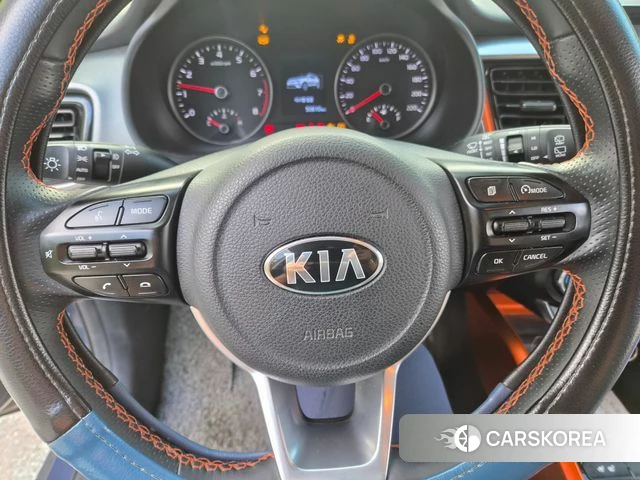 Kia Stonic id 4470909 из Кореи 14