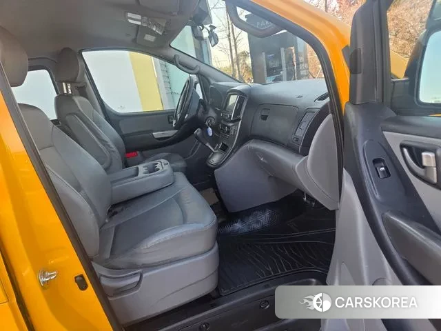 Hyundai The New Grand Starex id 3464957 из Кореи 19