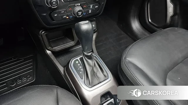 Jeep Renegade id 3777962 из Кореи 19