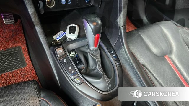 Hyundai Veloster (JS) id 4363538 из Кореи 31