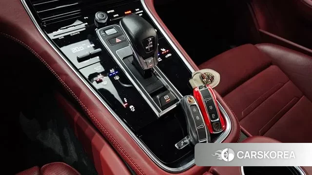 Porsche Panamera (971) id 3438129 из Кореи 19