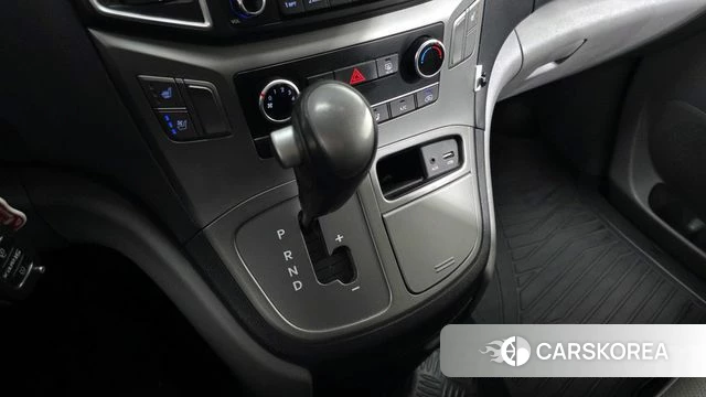 Hyundai The New Grand Starex id 3834812 из Кореи 19