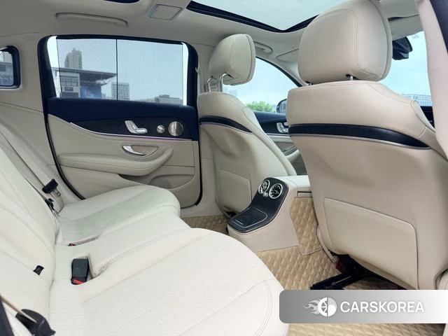 Mercedes-Benz E-class id 4271847 из Китая 14