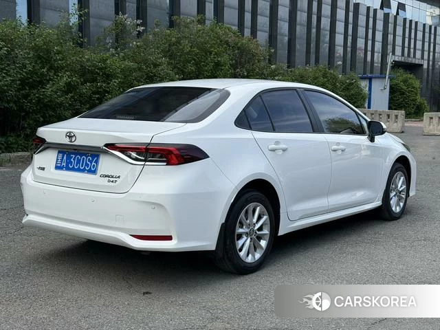 Toyota Corolla id 4359451 из Китая 18