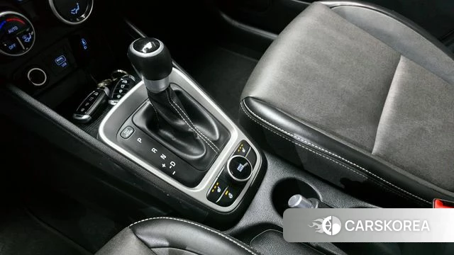 Hyundai Venue id 3911437 из Кореи 19