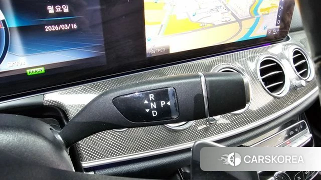 Mercedes-Benz E-Class W213 id 3795659 из Кореи 19