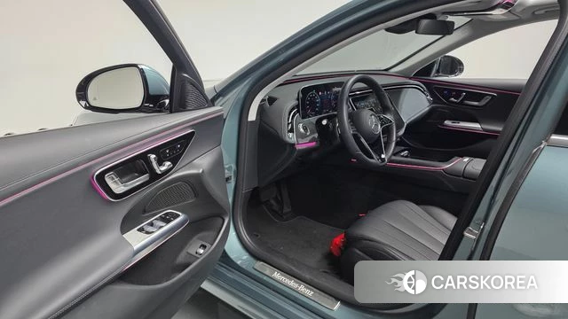 Mercedes-Benz E-Class W214 id 4630061 из Кореи 31