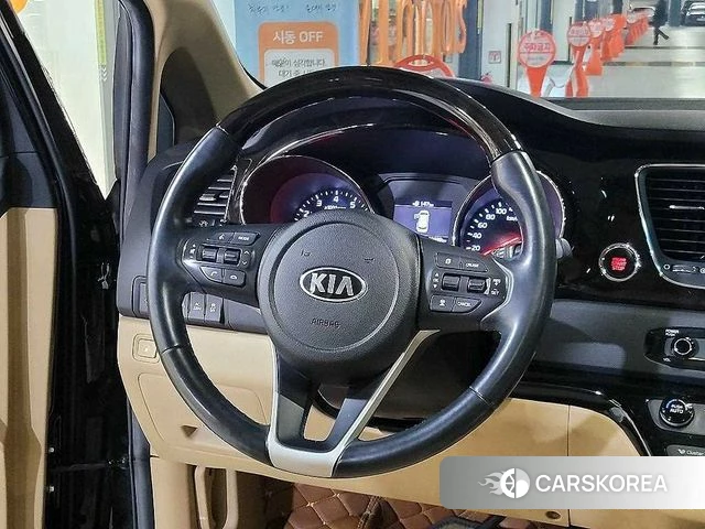 Kia The New Carnival id 3861727 из Кореи 19